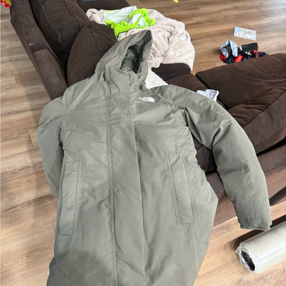 The North Face Kids Olive Hooded Puffer Coat